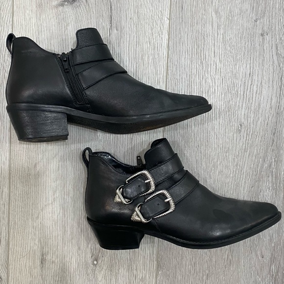 Steve Madden Shoes - Steve Madden Leather Ankle Buckle Booties